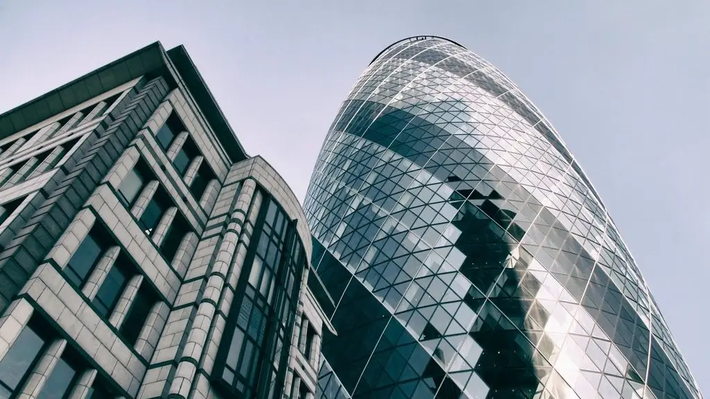 London financial district towers
